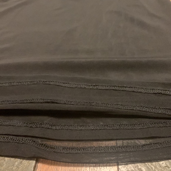 Pretty Angel Top - Picture 4 of 4